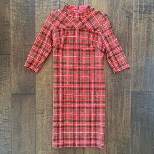 Adorable vintage red plaid wool midi dress with 3/4 sleeves, zipper back.